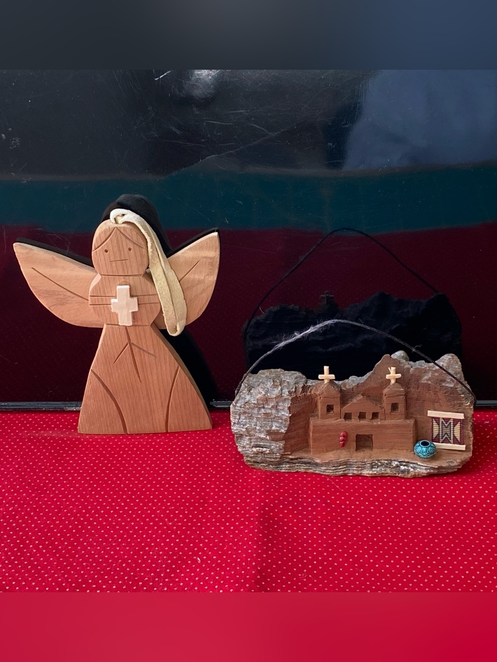 2 Handmade NM Ornaments. Angel by: Patsy López. Santiario de Chimayo by: Neal